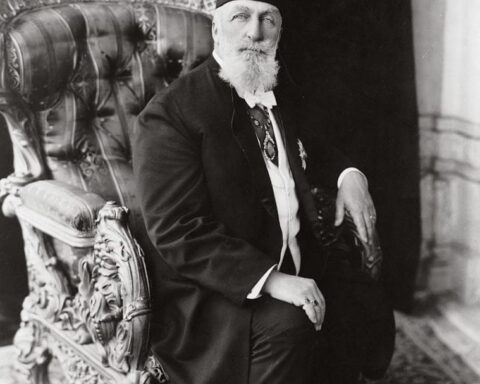 Osmanlı İmparatorluğu'nun son halifesi Abdülmecid Efendi'nin portresi.