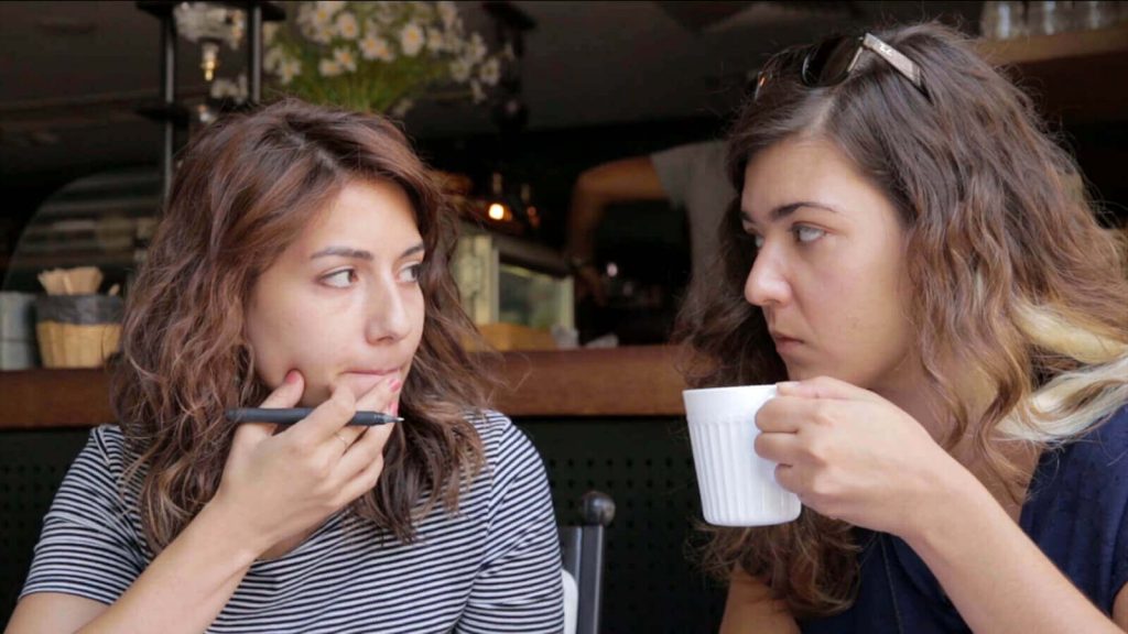 Genç Sinemacılar Su Baloğlu ve Merve Bozcu İle Onun Filmini Masaya Yatırdık