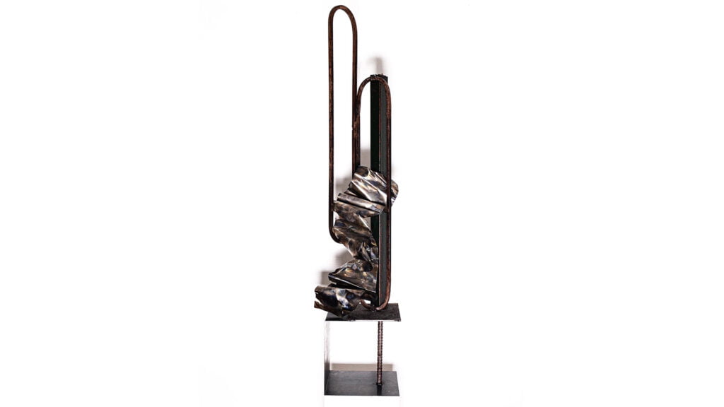 ‘’An Anıtı’’ paslı çelik, boyalı metal, temperli alpaka çeliği 25 x 26 x 130 cm 2021