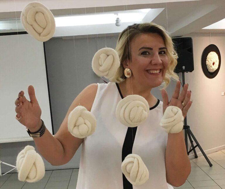 S. Tuğba Arabalı Koşar