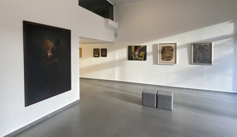 Gallery 11.17 yeni sergisi “Zamansızlar” ile Türk sanatının usta isimlerini bir araya getiriyor.