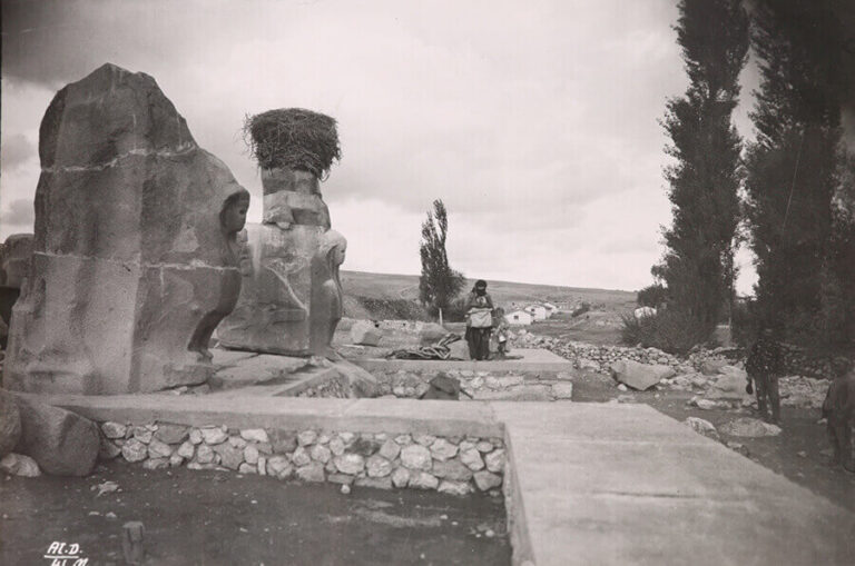 Alaca Höyük Sfenksli Kapısı (1939, Türk Tarihi Kurumu Arşivi)