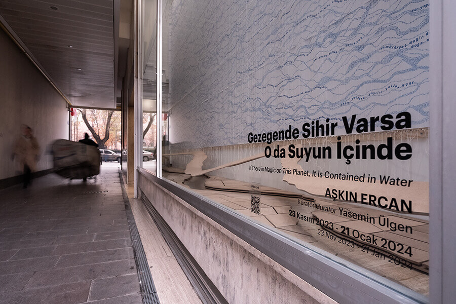 Aşkın Ercan,"Gezegende Sihir Varsa O da Suyun İçinde" Sergisi, 2023, Goethe-Institut Ankara Galeri Vitrin