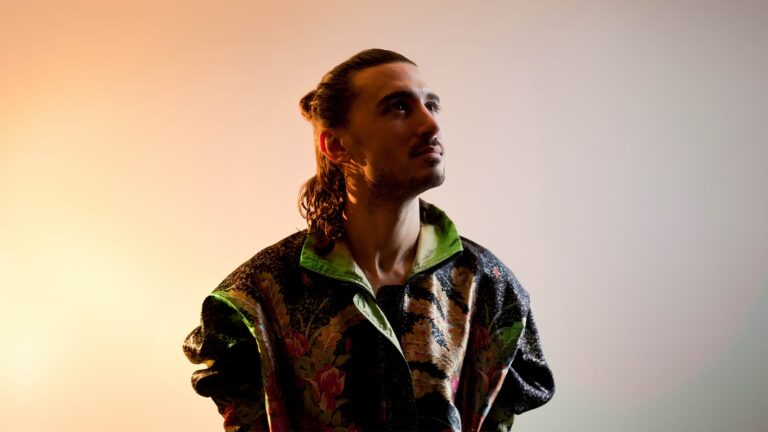 Burak Özdemir ( Photo Credit Studio Daniel Mulder )