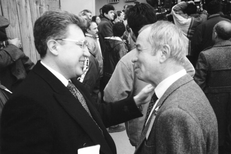 Zülfü Livaneli, Erdal Öz