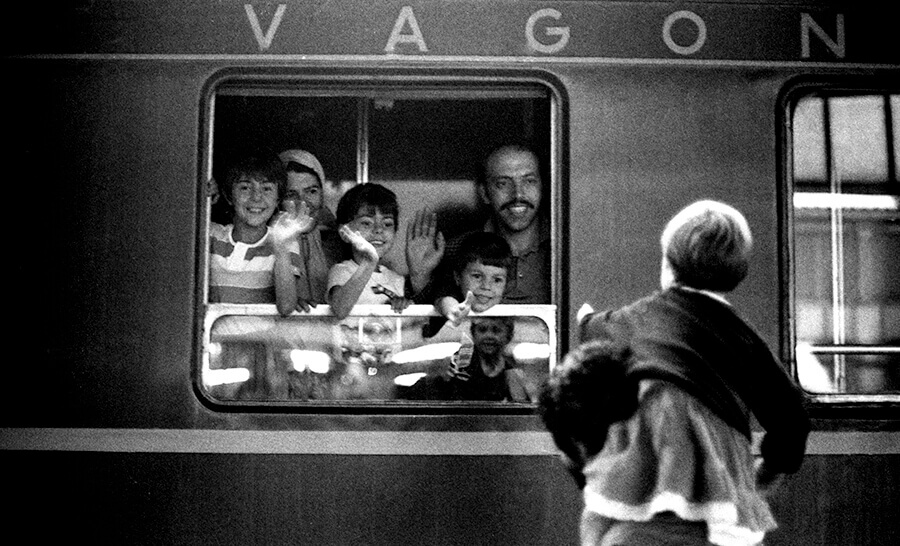 Haydarpaşa Tren Garı’nda vedalaşma, İstanbul, 1982Salt Araştırma, Ali Öz Arşivi