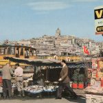 Galata Köprüsü’nde balıkçılar, 1964Salt Araştırma, Fotoğraf ve Kartpostal Arşivi