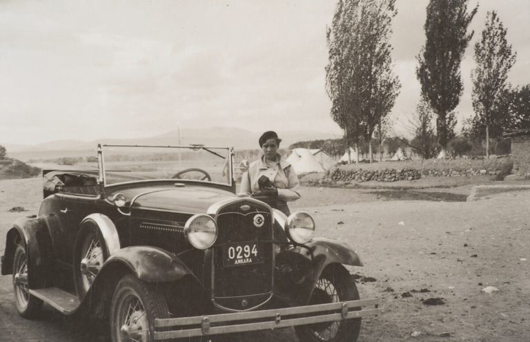 Annemarie Schwarzenbach, Anadolu’da 1933 Siyah-beyaz fotoğraf Fotoğrafçı_ Bilinmiyor İsviçre Edebiyat Arşivi, İsviçre Ulusal Kütüphanesi