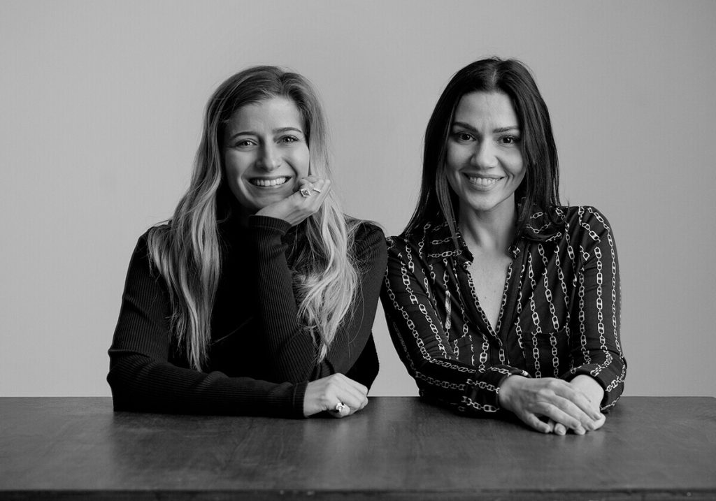 Eda Soylu ve Hatice Utkan. Fotoğraf: Utku Atalay