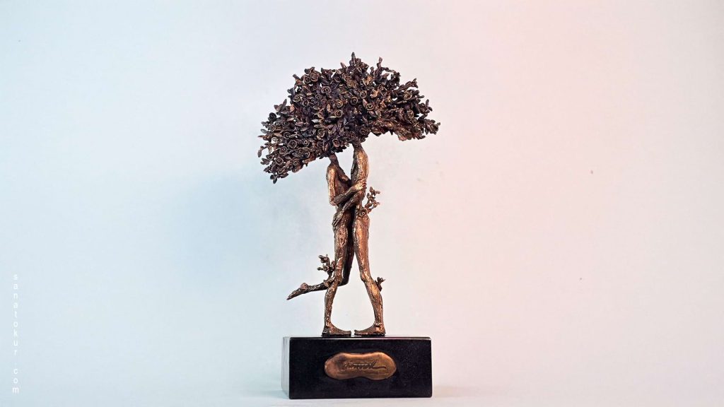 Ozan Ünal, Nisan 38x26x12 cm