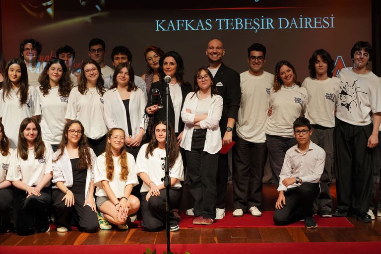 Liseler Arası Tiyatro Festivali