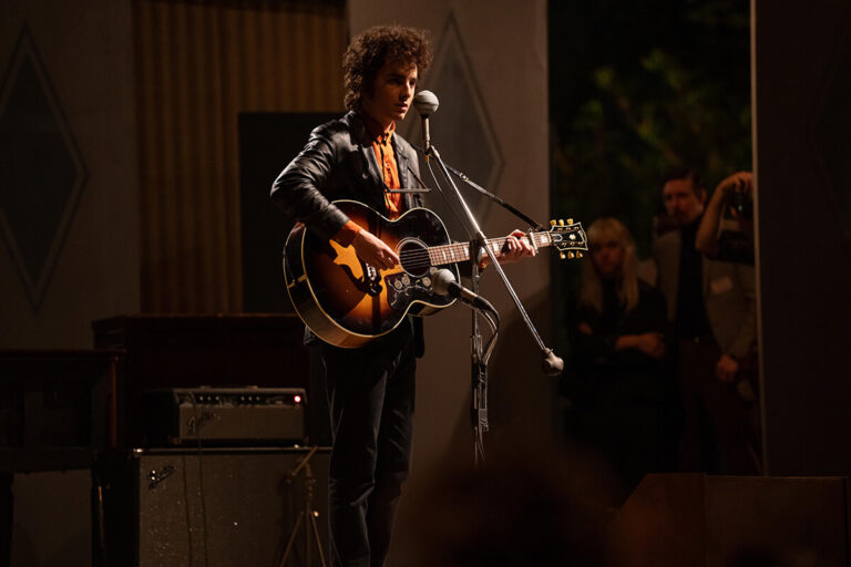 Bob Dylan: Tam Bir Bilinmez