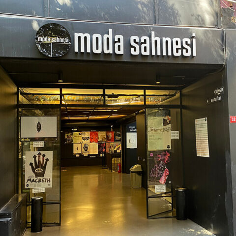 moda sahnesi 2025 (Foto: Nil Has)