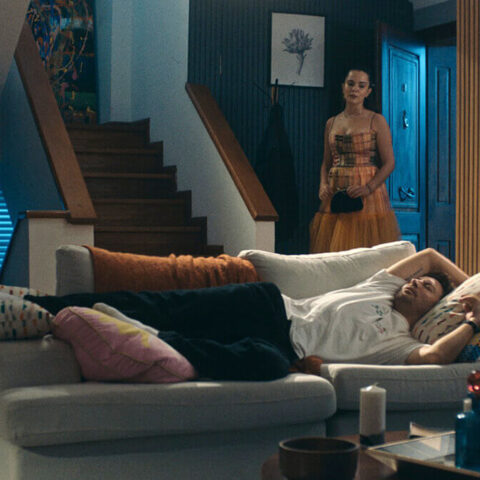 Sil Baştan (Aslı Bekiroğlu ve Tolga Güleç)