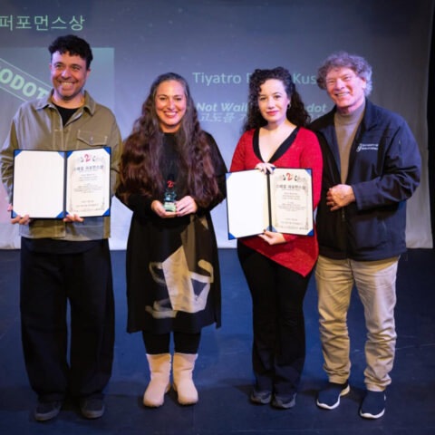 Godot’yu Beklemezken ekibi "Özel Performans Ödülü". World DuoDrama Festival 2025
