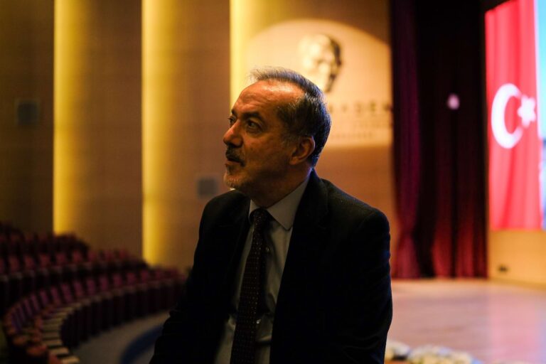 İrfan Güney, Fotoğraf: Hasan Nazif Yılmaz