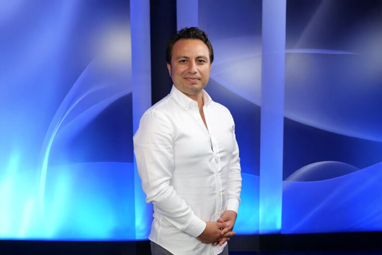 Yalın Alpay