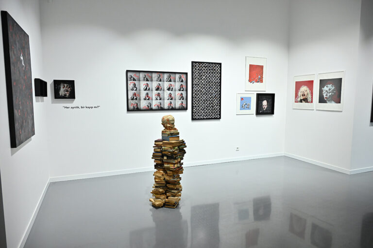 Yeliz Şık Çiftçi “51. Dakika” Sergisi, 2025, DG Art Project