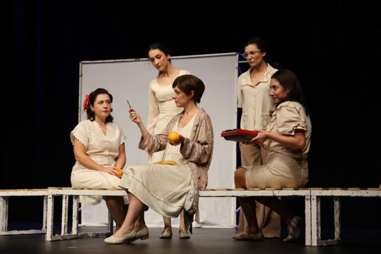 Banu Açıkdeniz, Burcu İsra Kanbakoğlu, Duygu Dalyanoğlu, Nihal Albayrak, Zeynep Okan