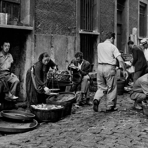 Ara Güler, Kalafat yeri, Karaköy, İstanbul, 1964