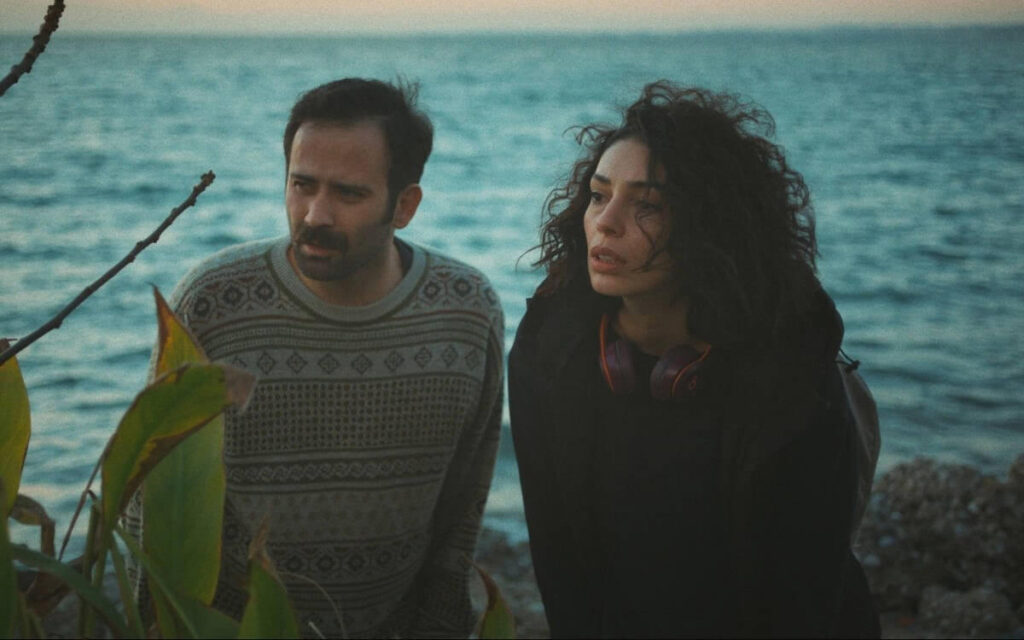 "Gündüz Apollon Gece Athena"