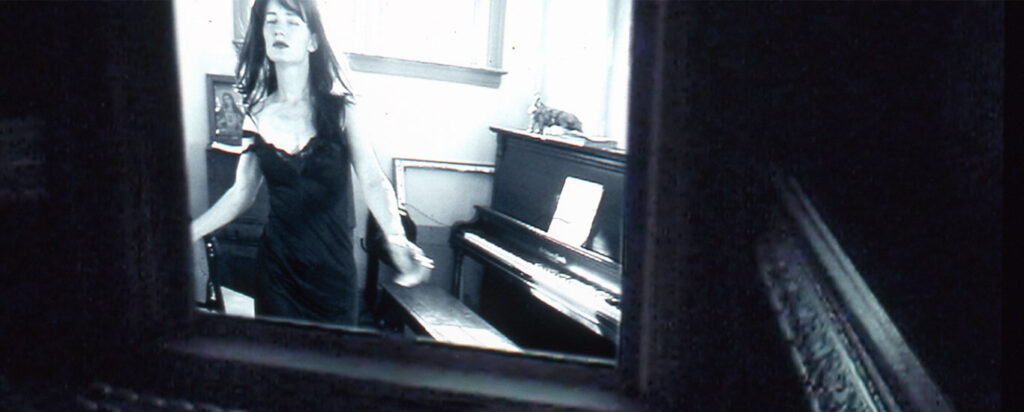 Janet Cardiff, George Bures Miller, Muriel Gölü Vakası , 1999, Fotoğraf: Manuel Çıtak

6. Uluslararası İstanbul Bienali, Tutku ve Dalga
17 Eylül – 30 Ekim 1999