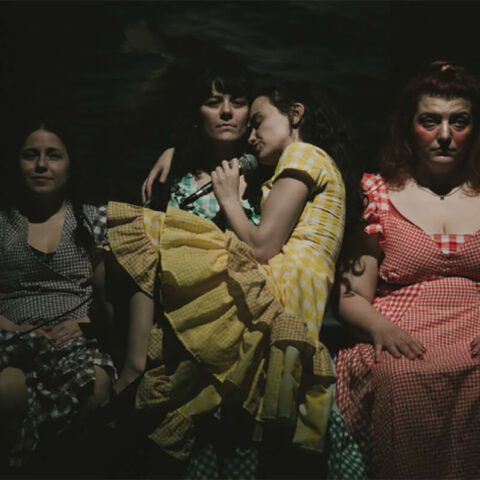 52 hertz (Diana Chilingaryan, Garine Maral Çizmeciyan, Lara Narin, Tara Demircioğlu)