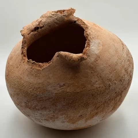 Tuğçe Makarnacı, Koza 2026, Stoneware 1050C, 30x32