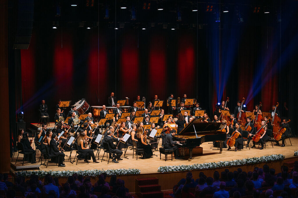 CRR Senfoni Orkestrası
