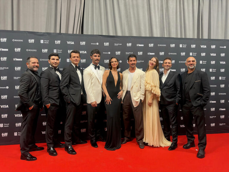 “Cinlerin Düğünü” Toronto Uluslararası Film Festivali prömiyer gecesinden. Yön: Ferit Karahan